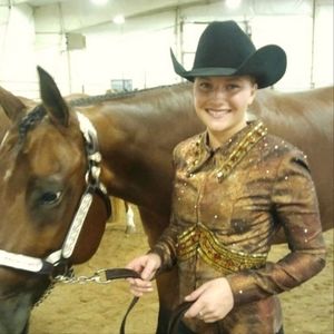 Meet your Posher, Lauren